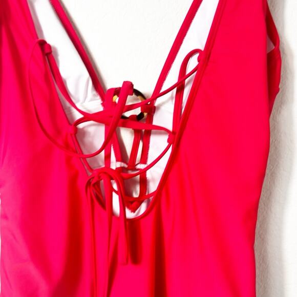 CUPSHE O-RING LACE UP ONE PIECE RED SWIMSUIT WOMEN SIZE MEDIUM BRAND NEW - Picture 6 of 6